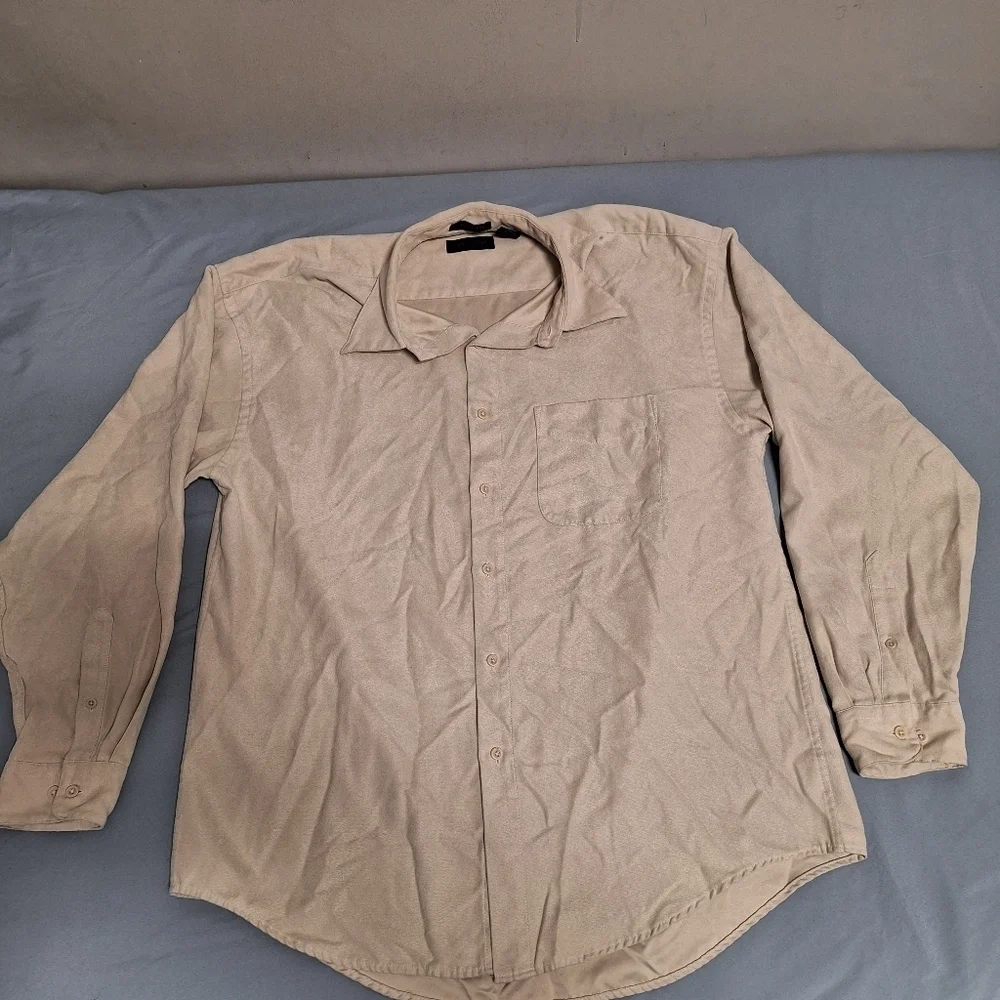 A Van Heusen men's large long sleeve soft suede button-down shirt. Pre-loved